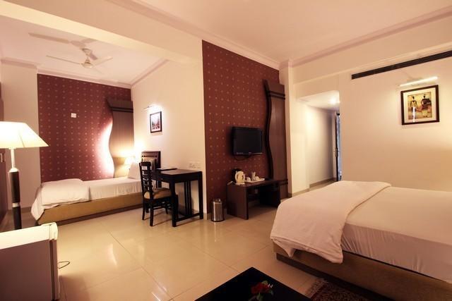 Shiva Oasis Resort Нимрана Номер фото